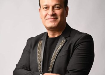 الحزن يخيم على الوسط الفني بعد وفاة الفنان الشعبي عمر الشريف