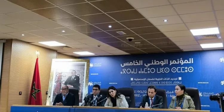 مباشرة بعد انتخابها .. المنصوري تطالب بالاستماع إلى عبد الإله بنكيران