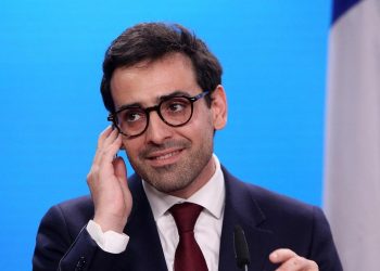 وزير الخارجية الفرنسية يحل بالمغرب غدا الأحد