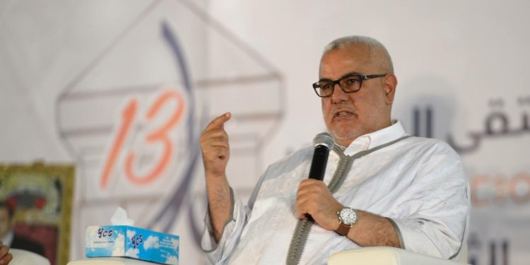 بنكيران في تصرف غريب اتجاه صحافيات الغد: لي لقات شي راجل تطير عليه