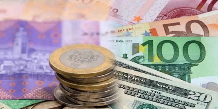 أسعار صرف أهم العملات الأجنبية اليوم الإثنين