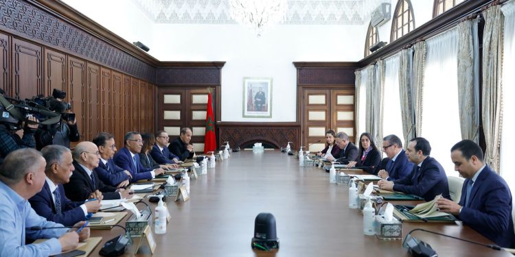 أخنوش يشرف على انطلاق جولة جديدة للحوار الاجتماعي