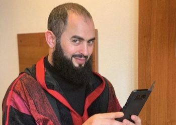 هذا هو سبب مهاجمة الداعية رضوان بنعبد السلام الكوميدي باسو