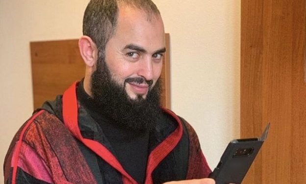 هذا هو سبب مهاجمة الداعية رضوان بنعبد السلام الكوميدي باسو