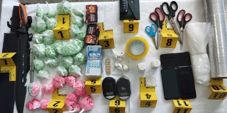 أمن طنجة يطيح بمروجي الكوكايين