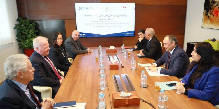 التوقيع على اتفاق شراكة لتوطين الشركة الكندية “شيمكو” بالمغرب