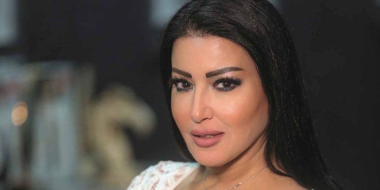 سمية الخشاب تصاب بكسر أثناء تصوير مقلب “رامز جلال