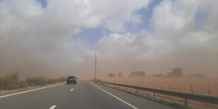 الشركة الوطنية للطرق السيارة توصي مستعملي عدد من المقاطع الطرقية بتوخي الحيطة والحذر بسبب الأحوال الجوية