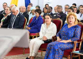 الأميرة للا أسماء والسيدة الأولى لكوت ديفوار تطلقان بالرباط برنامج الكشف عن الصمم لدى حديثي الولادة