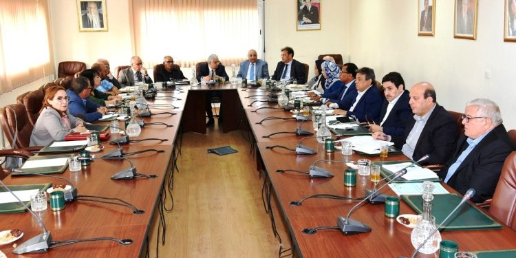 الاستقلال يفشل في إيجاد حل للعديد من النقط الخلافية أياما قليلة على تاريخ عقد مؤتمره الوطني