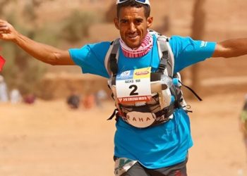 المغربي رشيد المرابطي بطلا للمرة العاشرة لماراطون الرمال