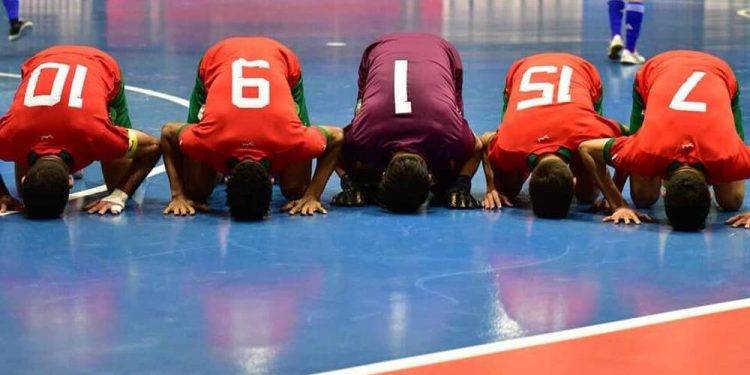 المنتخب الوطني للفوتسال يستهل الدفاع على لقبه القاري بالفوز على أنغولا