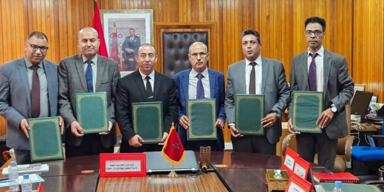 مراسيم توقيع عقود نجاعة الأداء بين الأكاديمية الجهوية للتربية والتكوين لجهة بني ملال – خنيفرة والمديريات الإقليمية للفترة 2026-2024.