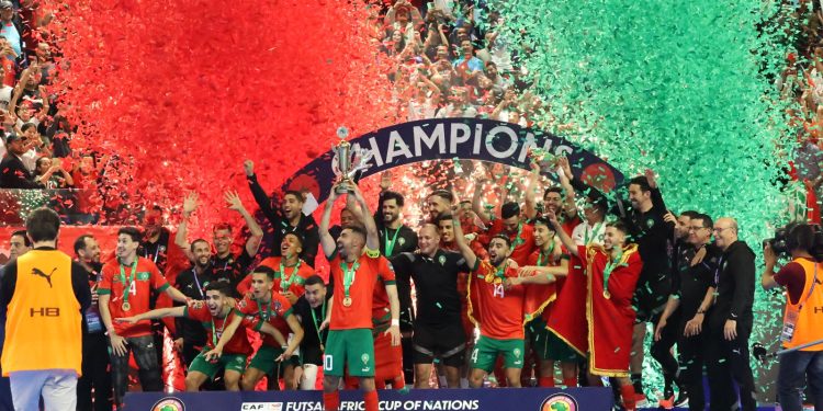 أسود الفوتسال يرتقون المراتب العليا بعد الظفر باللقب القاري