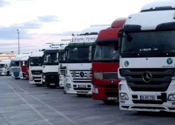 وزارة النقل واللوجيستيك تمدد أجل الولوج إلى بوابة تسوية وضعية المركبات المتراوحة وزنها الإجمالي محملة ما بين 3.5 و 19 طنا