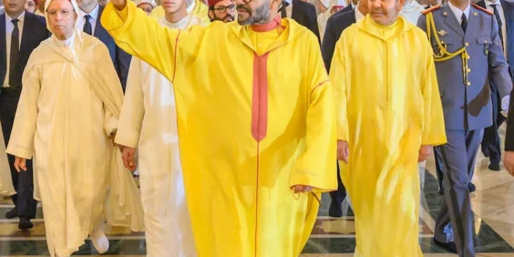 الملك يحيي ليلة القدر المباركة بالبيضاء