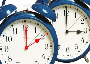 وزارة الانتقال الرقمي تعلن العودة إلى الساعة القانونية