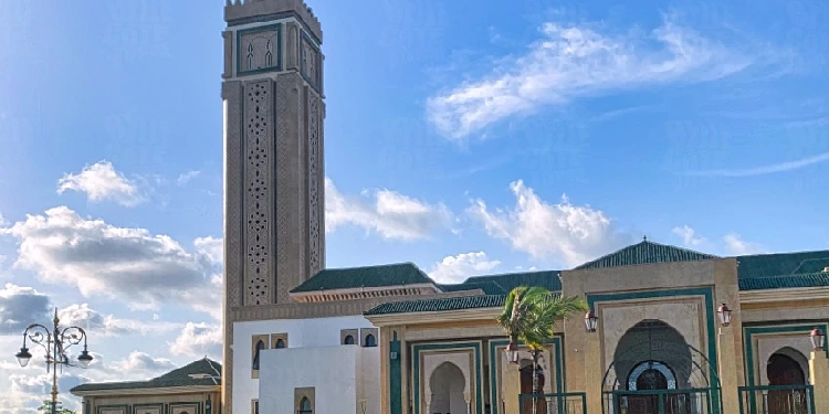 رسميا.. إفتتاح مسجد محمد السادس بأبيدجان يوم الجمعة