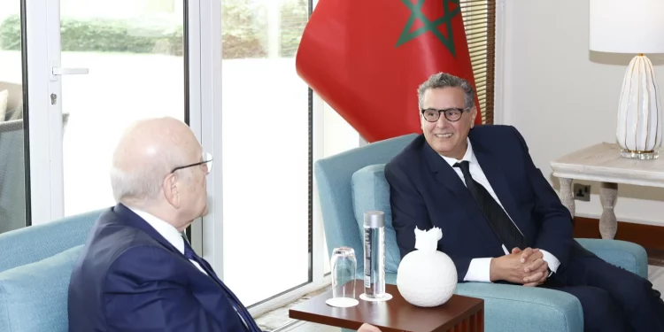 أخنوش يتباحث مع رئيس الحكومة اللبنانية في القمة العربية بالمنامة