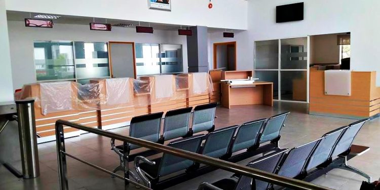 إضراب بالإدارات العمومية غدا الثلاثاء
