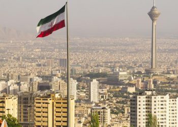 إيران تفتح باب الترشح للانتخابات الرئاسية المبكرة