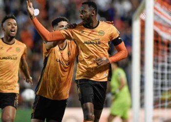 نهضة بركان يحقق فوزا “صعبا” على الزمالك في ذهاب نهائي الكاف