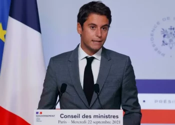 رئيس الوزراء الفرنسي يحل بالمغرب بداية يوليوز