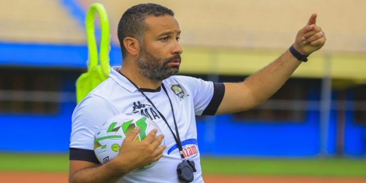 إقالة جديدة بالدوري المغربي على بعد جولات من نهاية الدوري