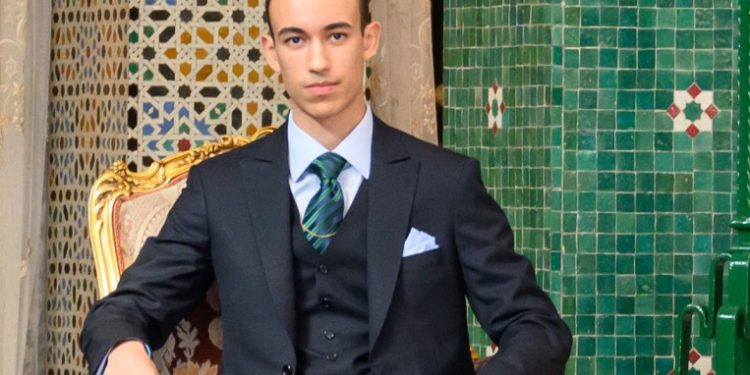 صاحب السمو الملكي ولي العهد الأمير مولاي الحسن يترأس بالقنيطرة حفل تخرج الفوج 24 للسلك العالي للدفاع والفوج 58 لسلك الأركان