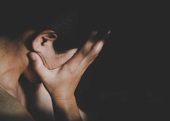 رجل أعمال يحول شركته لوكر استغلال العاملات جنسيا