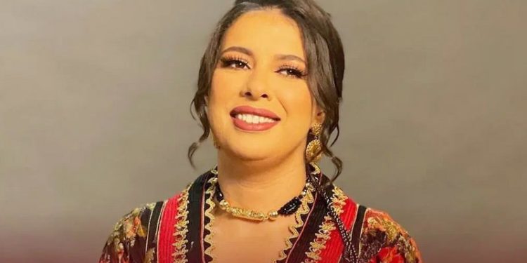 مونية لمكيمل تدخل على واقعة إ_نتحار تلميذة اسفي