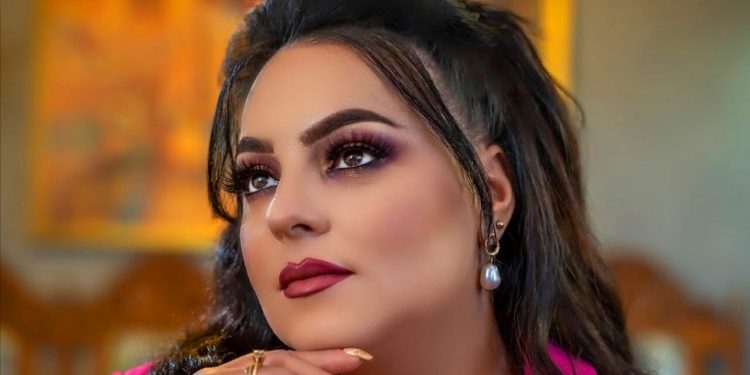 الفنانة نادية لعروسي تنتقد ريم فكري