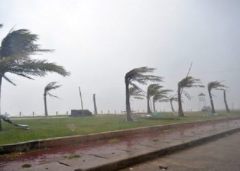 نشرة إنذارية..هبات رياح قوية مع تطاير الغبار يومي الجمعة والسبت
