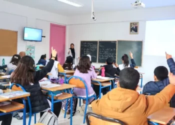 وزارة بنموسى تشرع في تجريب تدريس اللغة الإنجليزية بالسلك الابتدائي