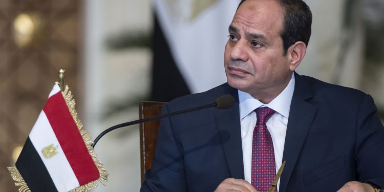 السيسي يستقبل سفير المملكة في مصر