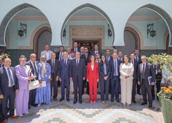 رئيس الحكومة يترأس الاجتماع الأول للمجلس الوطني للصناعة التقليدية