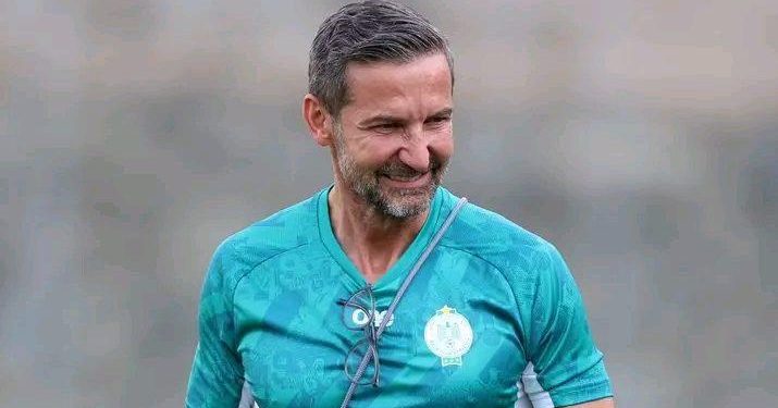 مساعد زيمباور يودع الرجاء بعد التتويج بالثنائية (وثيقة)
