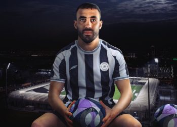 حمد الله يفاجىء  فريقه الجديد الشباب  بمعسكره بتنريفي الإسبانية