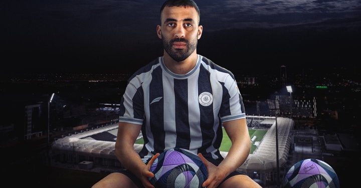 حمد الله يفاجىء  فريقه الجديد الشباب  بمعسكره بتنريفي الإسبانية