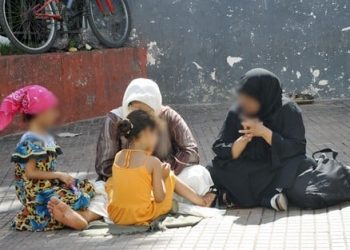 الأمن يلقي القبض على سيدة تختطف طفلا عمره 3 سنوات وتستغله في التسول