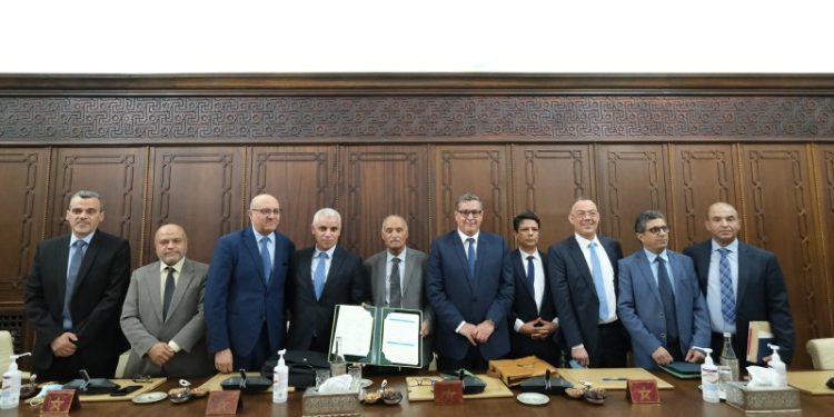 أيت الطالب يتوصل لاتفاق مع النقابات الأكثر تمثيلية