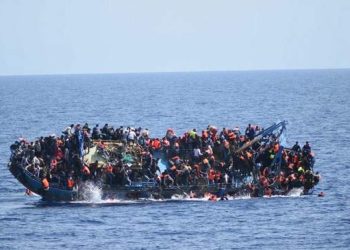 إعتراض قارب قبالة سواحل الداخلة كان يقل 196 مهاجرا سريا