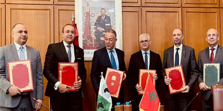 البنك الإفريقي للتنمية.. التوقيع على أربع اتفاقيات تمويل تزيد قيمتها عن 6 مليار درهم