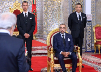 الملك يستقبل والي بنك المغرب الذي قدم له التقرير السنوي للبنك المركزي حول الوضعية الاقتصادية والنقدية والمالية