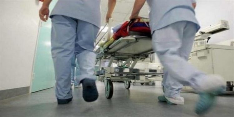 تسمم غذائي يرسل أزيد من 20 شخصا إلى المستعجلات بمرتيل