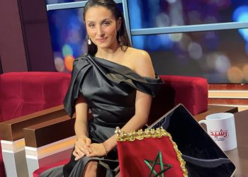 الممثلة سارة برليس تعلن ارتباطها
