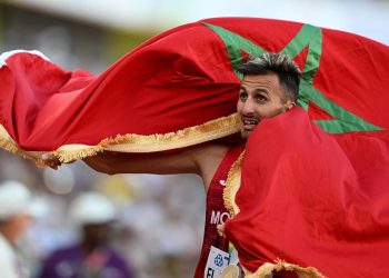 جلالة الملك يهنئ سفيان البقالي لفوزه بالميدالية الذهبية في دورة الألعاب الأولمبية 2024 بباريس
