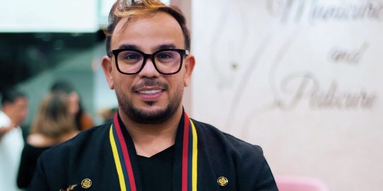 بسبب “قبلة” جواد قنانة يهاجم المؤثرة خولة وزوجها