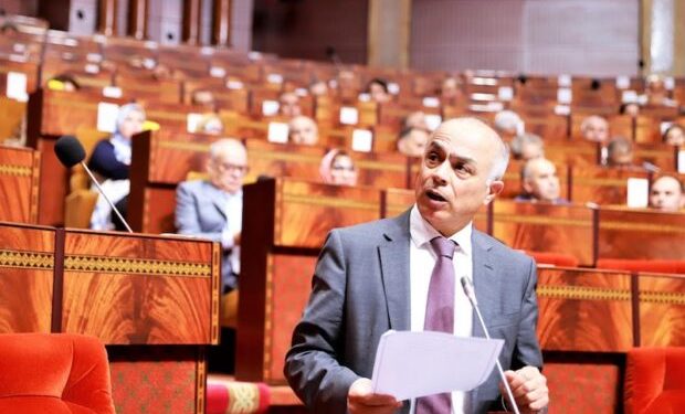 نقابة تعليمية تطالب بنموسى بالتدخل العاجل