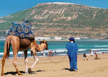 نائب أخنوش يعترف بأسباب تراجع السياحة الداخلية
